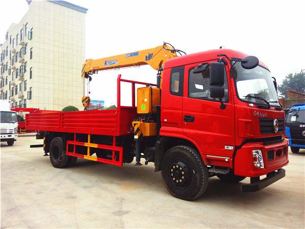 國(guó)五東風(fēng)徐工6.3噸隨車吊