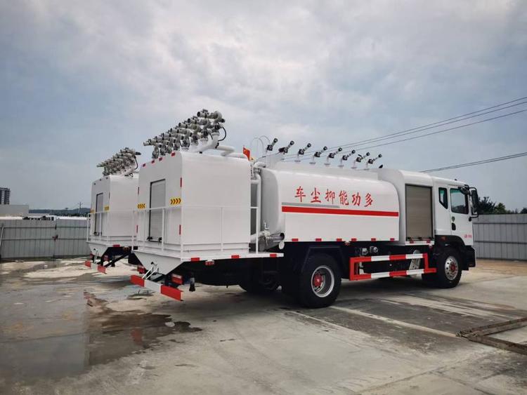 噴霧壓塵車(chē)的結(jié)構(gòu)與霧炮車(chē)有什么不同？